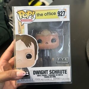 Funko POP Vinyl The Office DWIGHT SCHRUTE w/CPR Mask FYE Exclusive #927 New
